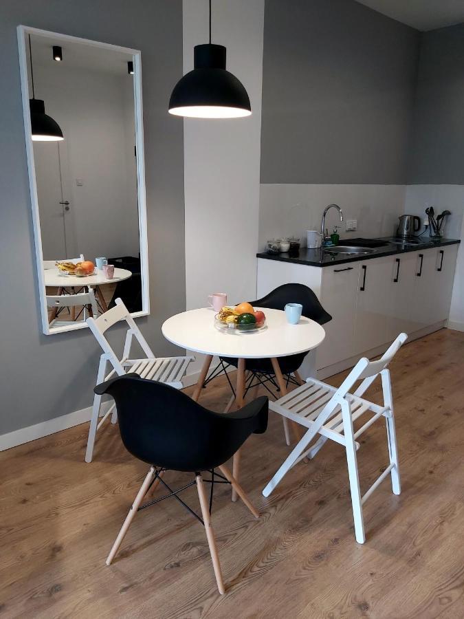 Chill Apartments Expo Slawinska Варшава Екстериор снимка